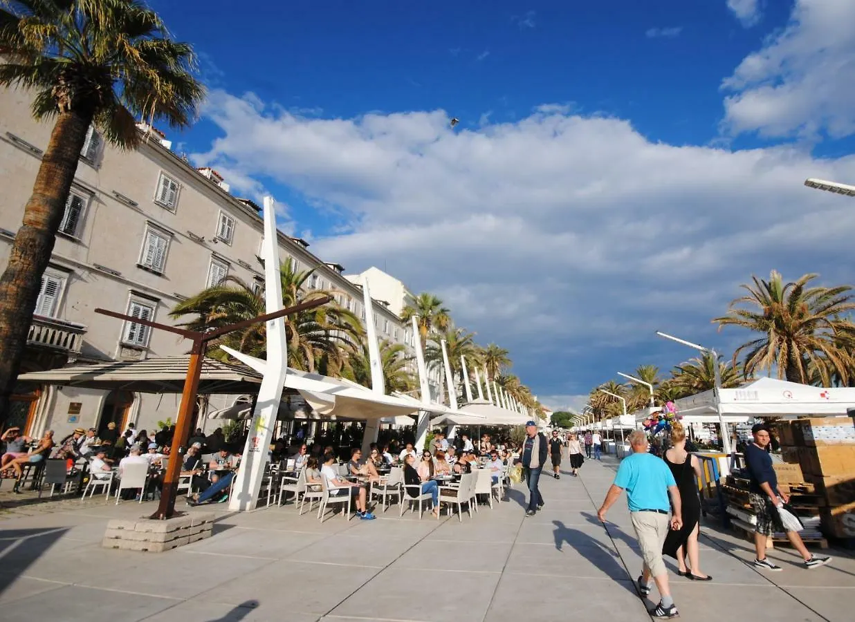 Apartments Kogo Split