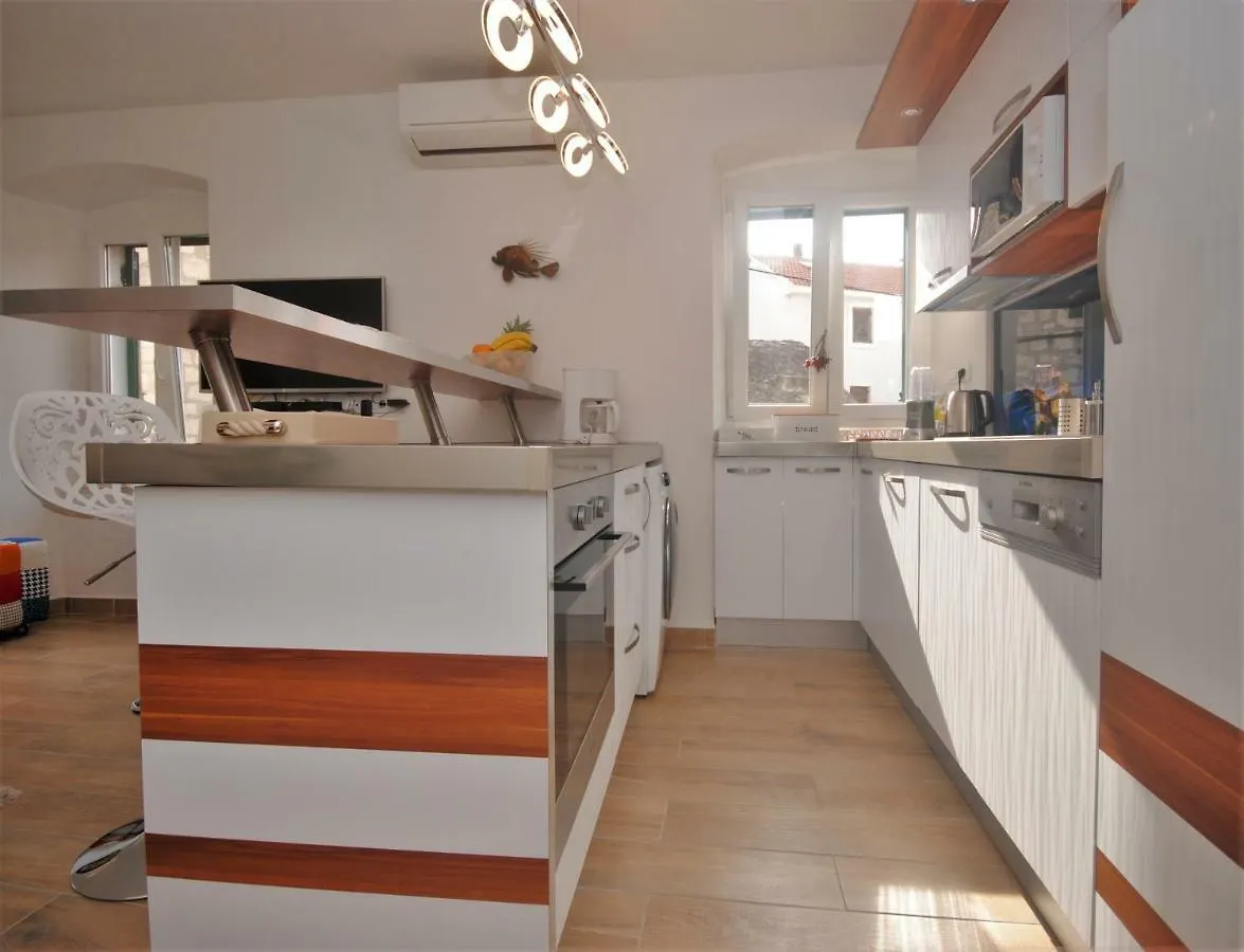 Apartments Kogo Split